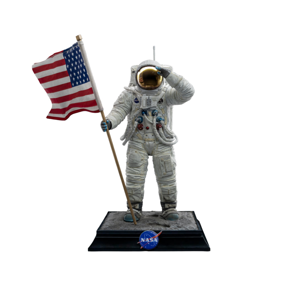 Apollo 11 Astronaut 1:10 Scale Statue
